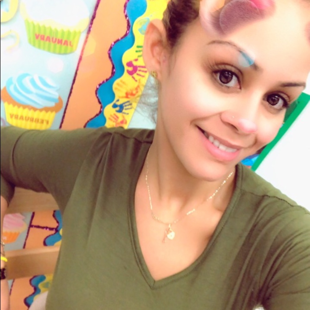 Meet your Posher, Mariel